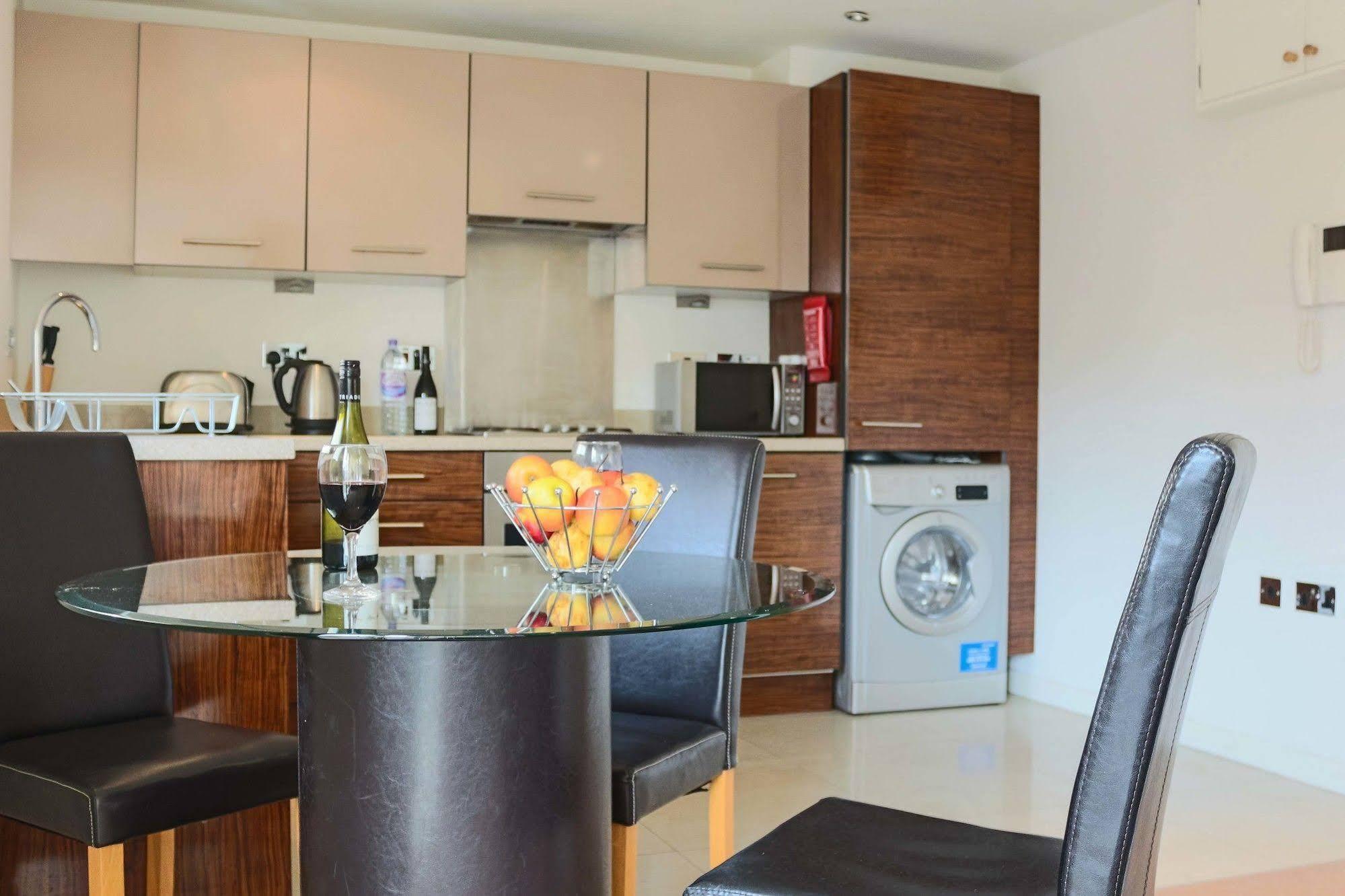 Southampton Serviced Apartments Екстериор снимка